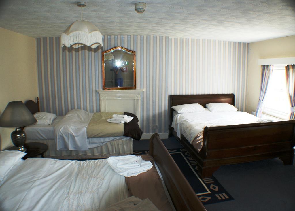 The Bank House Hotel Ютоксетер Екстер'єр фото